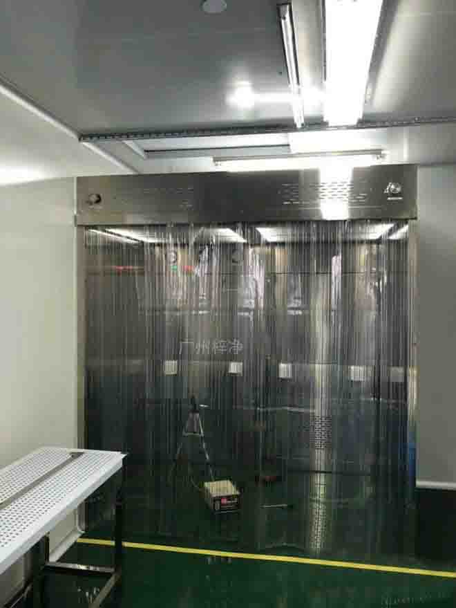 負(fù)壓稱量罩結(jié)構(gòu)圖由初效、中效、高效、風(fēng)機等部件組成