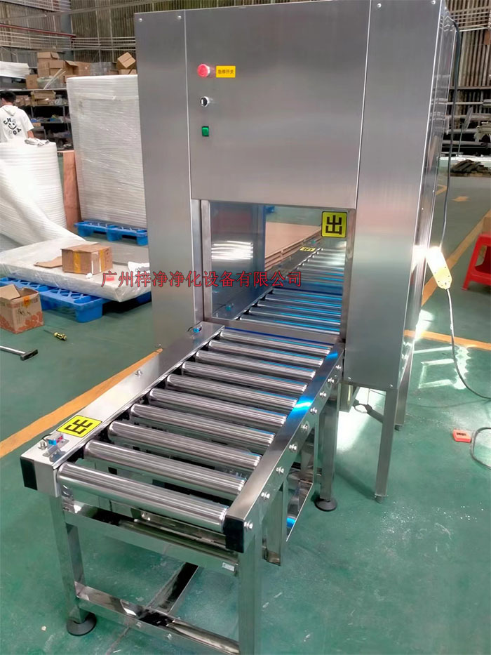 流水輸送線傳遞窗一般要做整個高度才可以，門上面也要固定好。